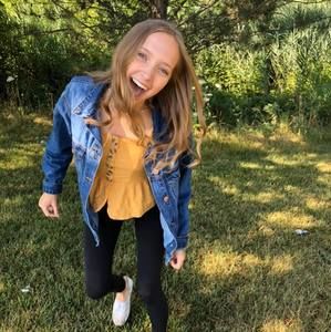 Meet your Posher, Olivia